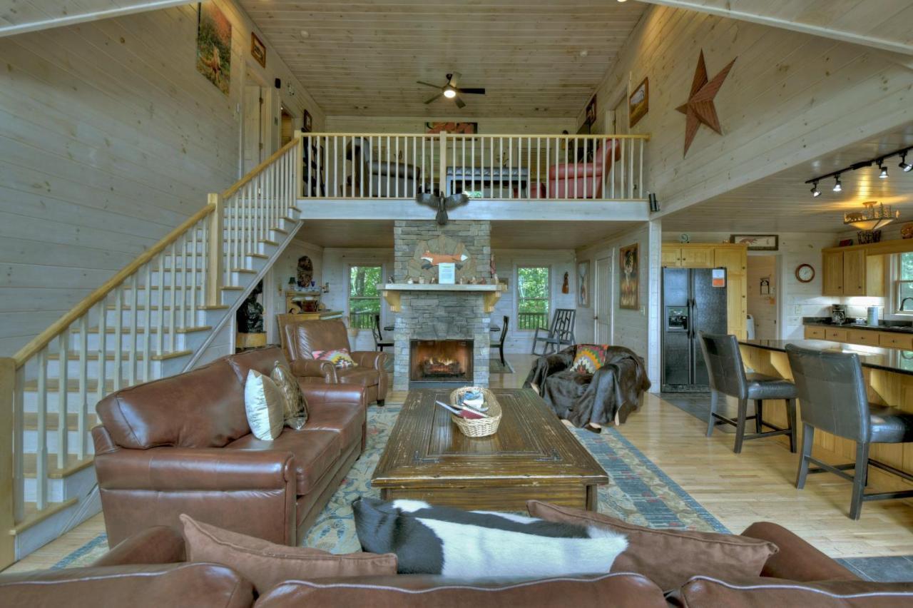 Vila Champagne Chalet - Cuddleup Morganton Exteriér fotografie